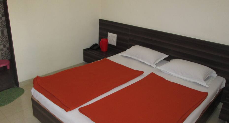 Hotel Sai Hira, Shirdi 4